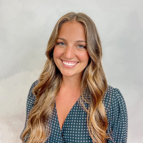 Meet your Posher, Sierra - Picture 1 of 1